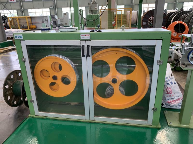 control cable extruder