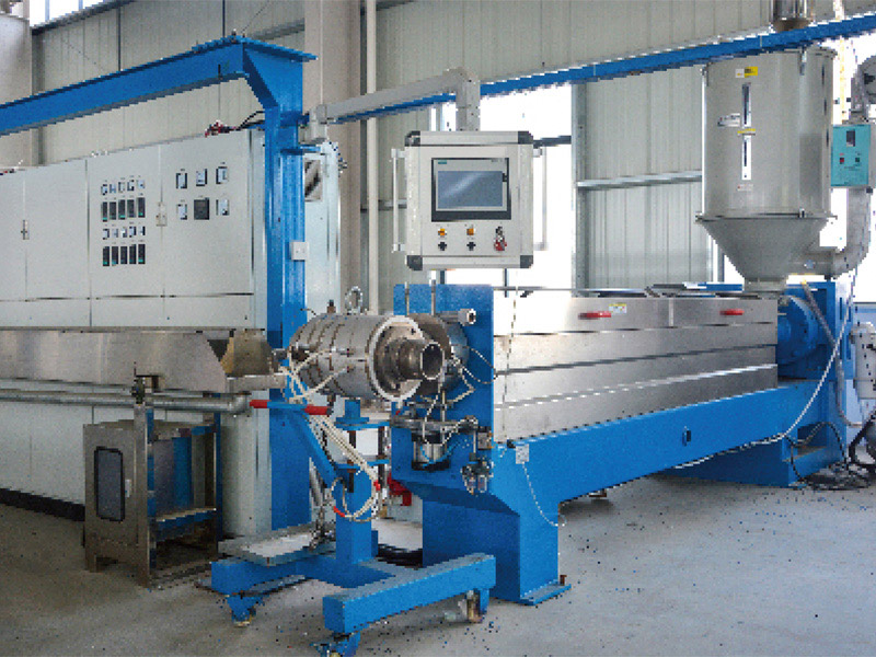 Sheathing Extrusion