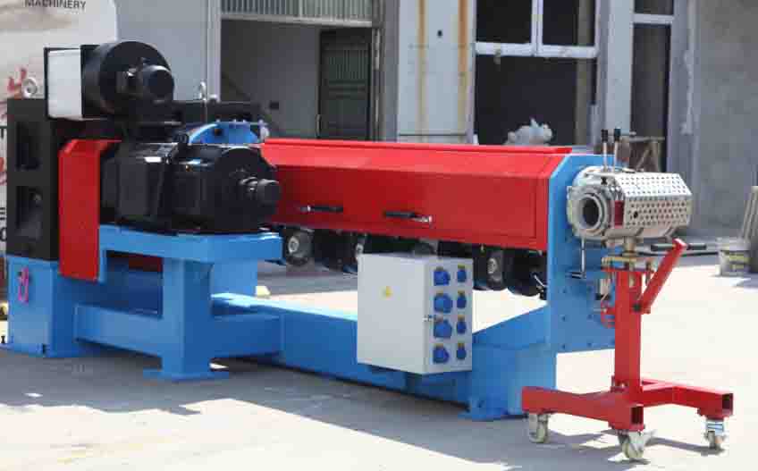 PLC co-extrusion extruding machine line in Iran