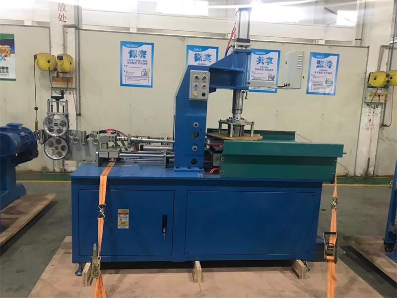 Bunching machine and wire coiling machine