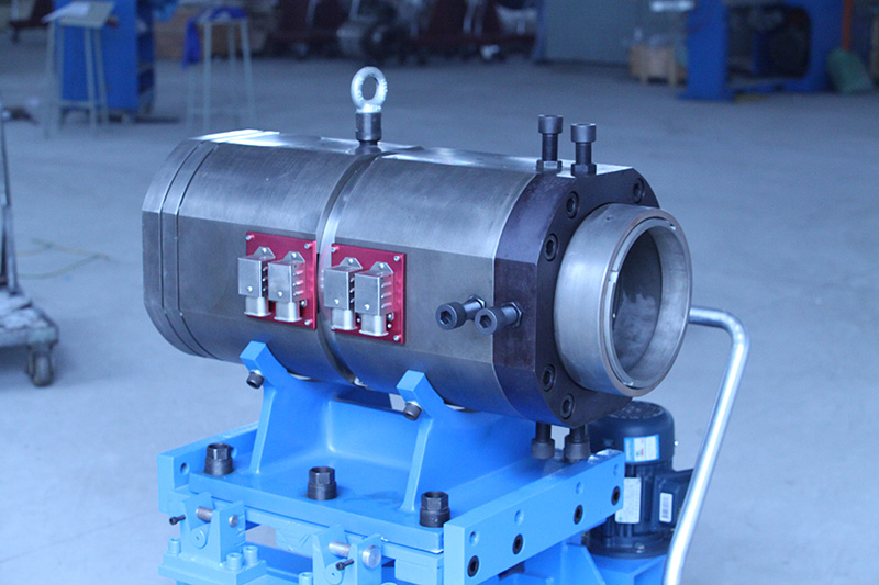 img of Manual centering double layer co-extrusion square crosshead(inner heating)